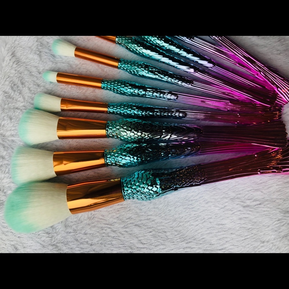 Mermaid makeup brushes set BN - Picture 7 of 8